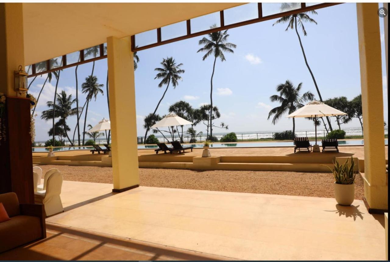 Grand Beach Wadduwa Exterior photo