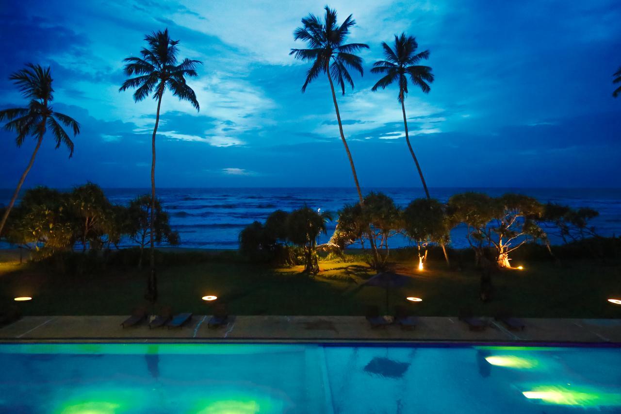 Grand Beach Wadduwa Exterior photo